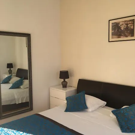 Apartament Marin *